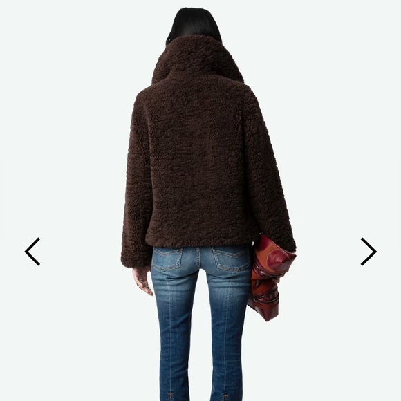 Zadig and Voltaire Fred Coat
Short faux fur coat with collar and pockets. - Picture 4 of 6